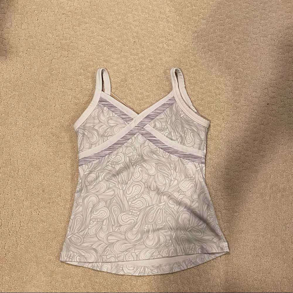 Lululemon white and grey exercise tank size 6